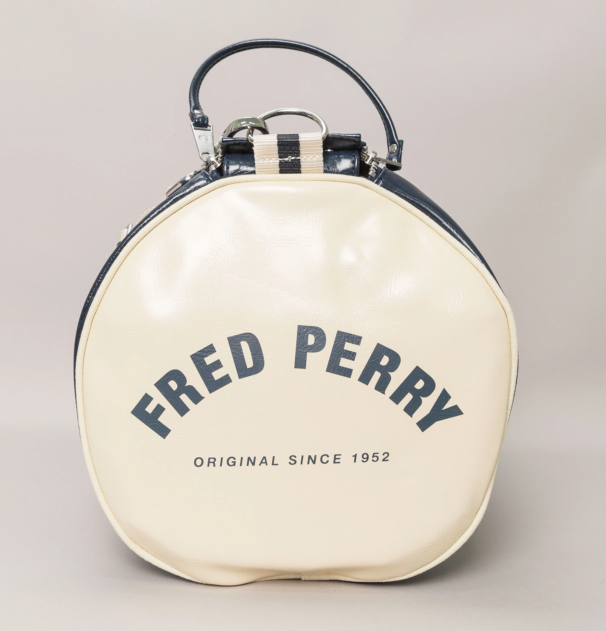 Fred Perry New Classic Barrel Bag Navy/Ecru - Image 3