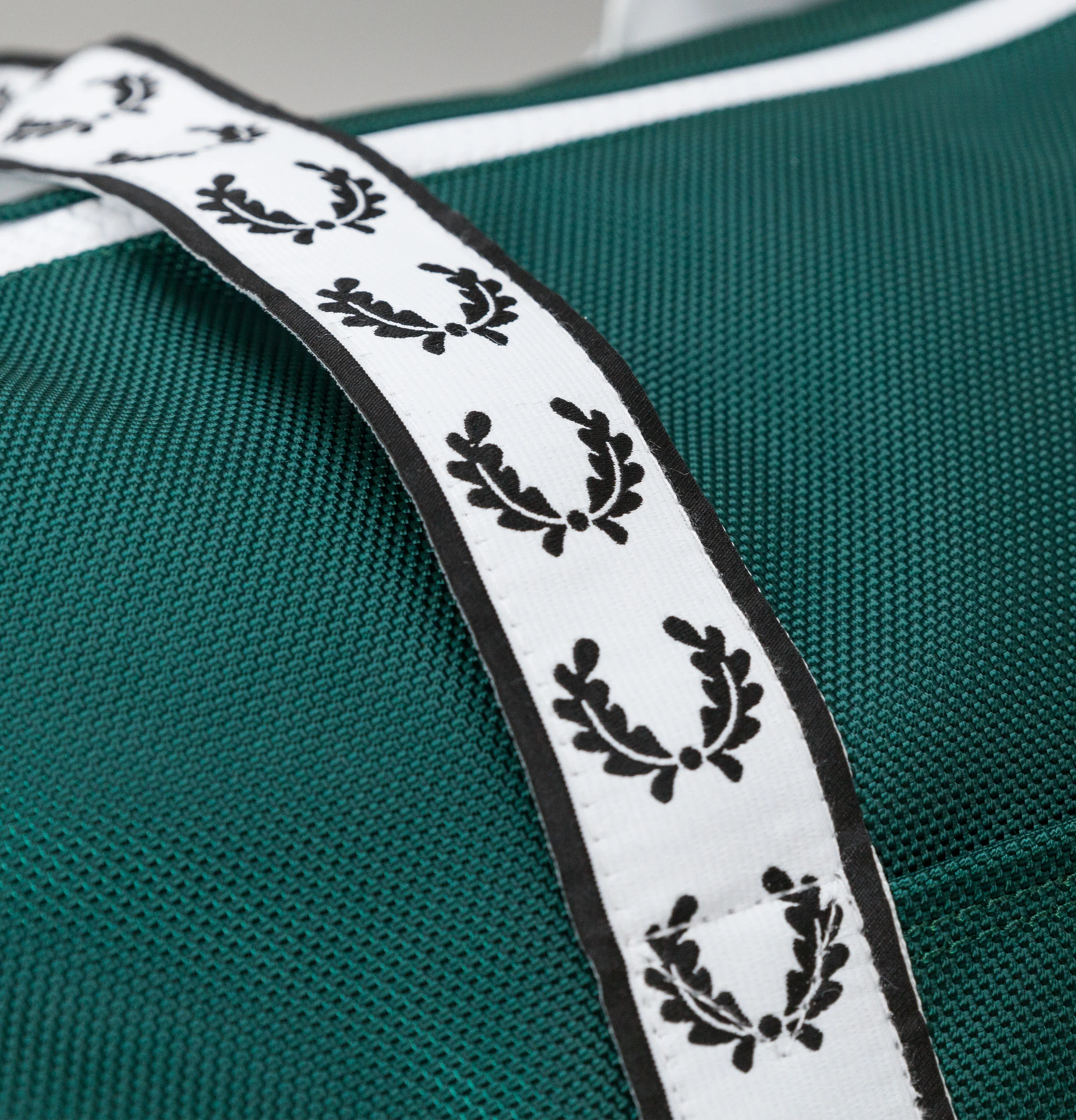 Fred Perry Track Barrel Bag Ivy - Image 3