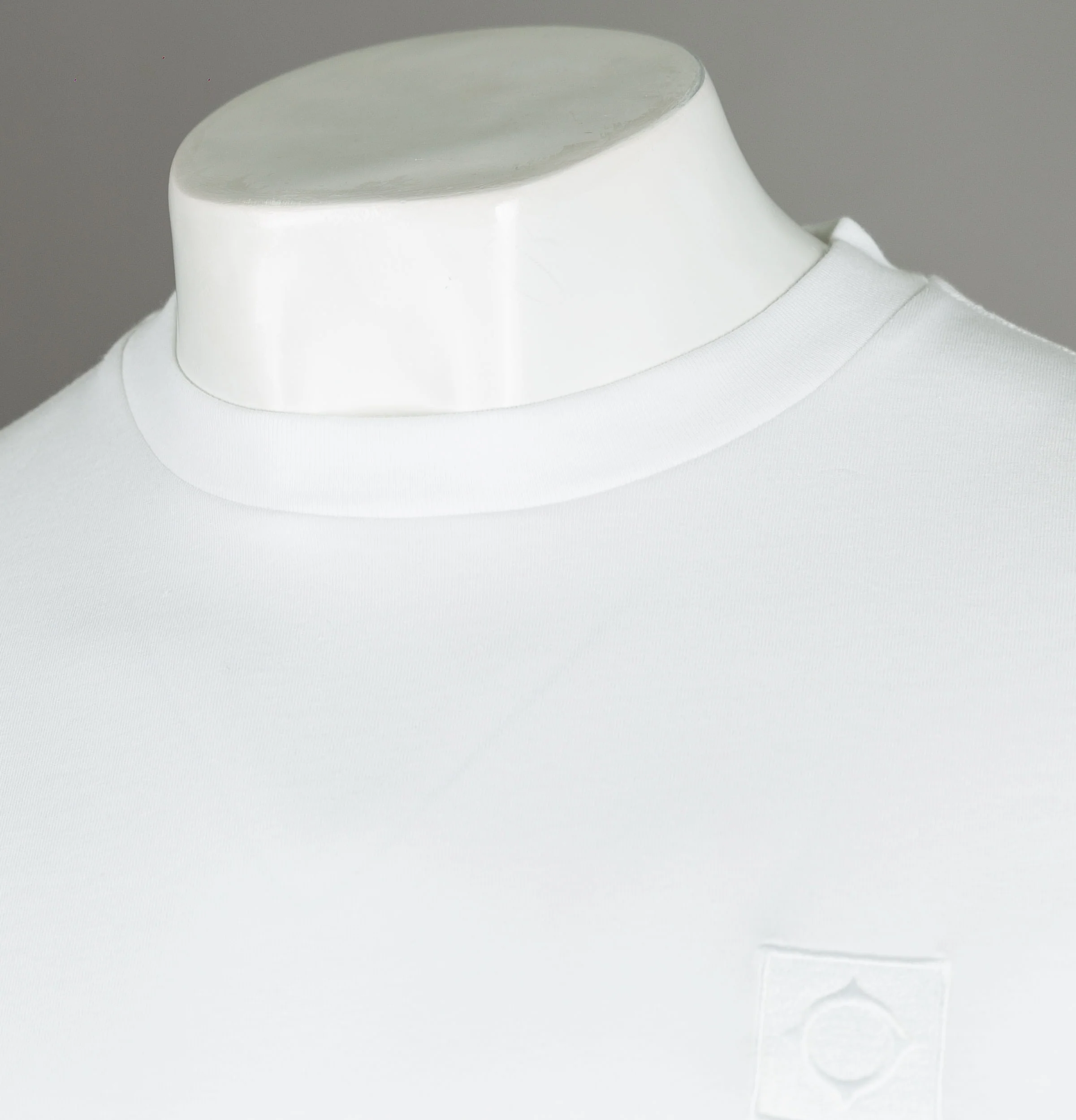 Ma.Strum Embroidered Compass Logo Icon T-Shirt Optic White - Image 4