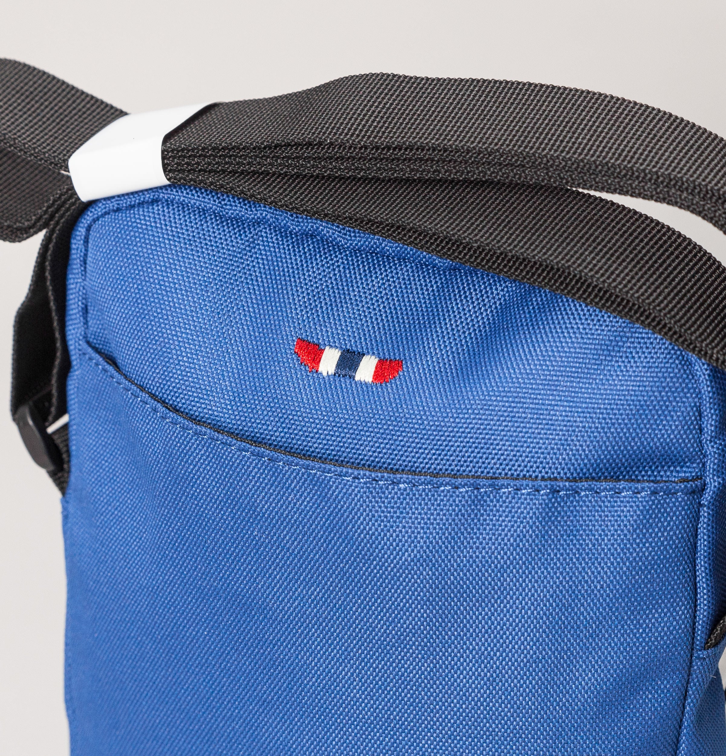 Napapijri Happy Small Cross Body Bag Skydiver Blue - Image 4