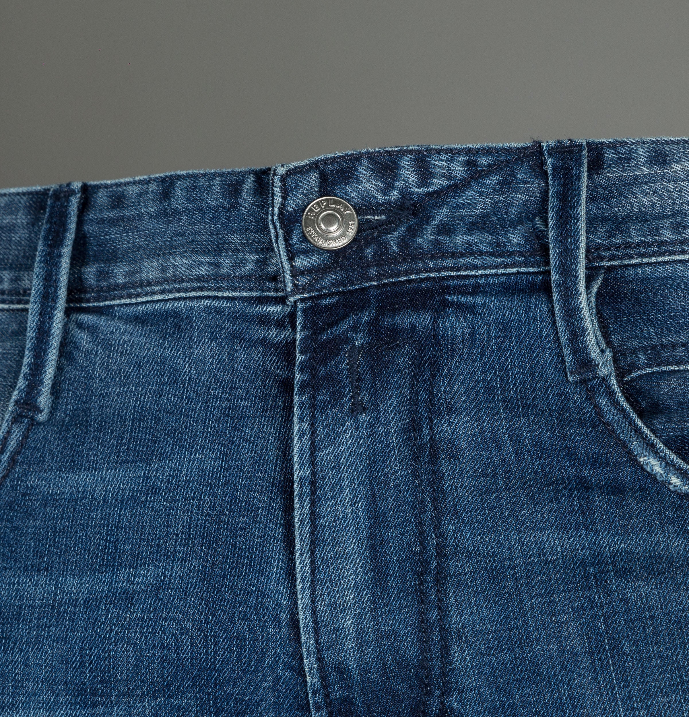 Replay Anbass Slim Fit Easy Stretch Jeans Mid Blue - Image 6