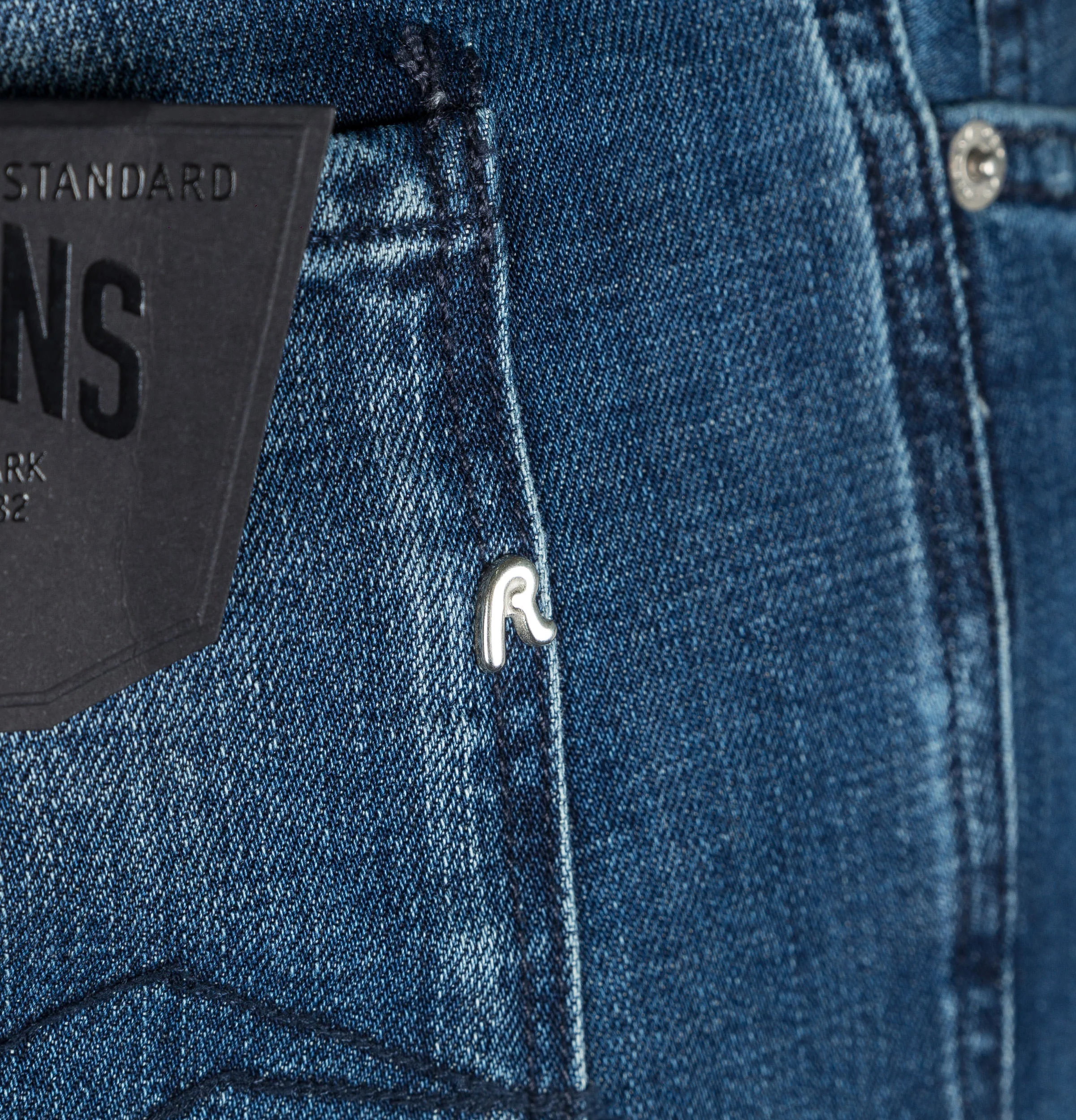 Replay Anbass Slim Fit Easy Stretch Jeans Mid Blue - Image 8